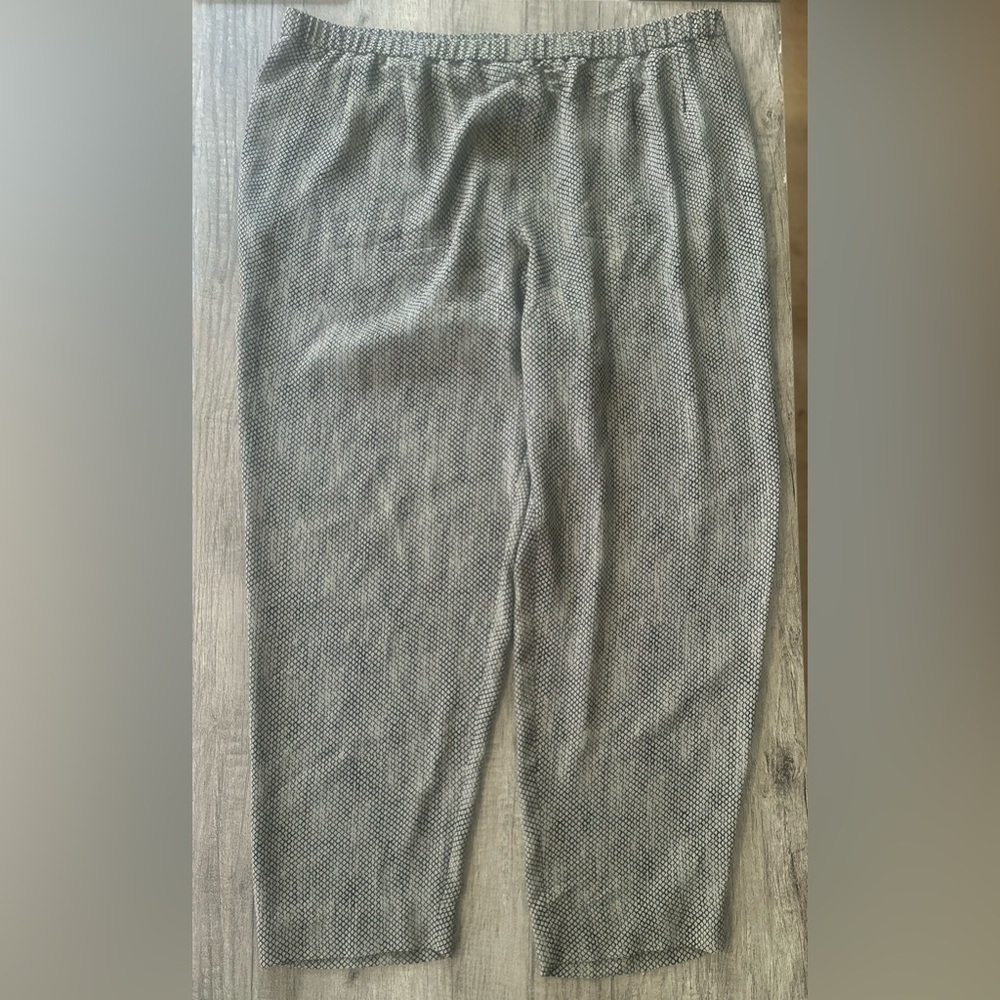 Eileen Fisher Black and Gray Patterned 100% Silk Pants with pockets Size Large
